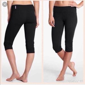 Zella crop, size Small